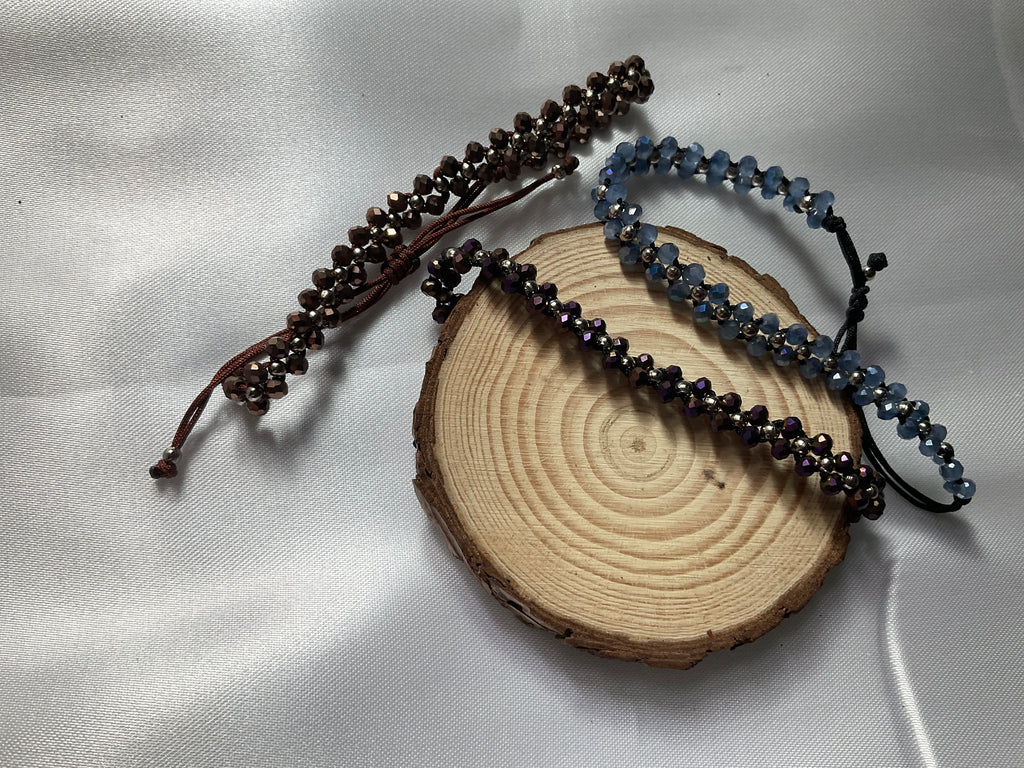 Pulsera trenzada con cristales